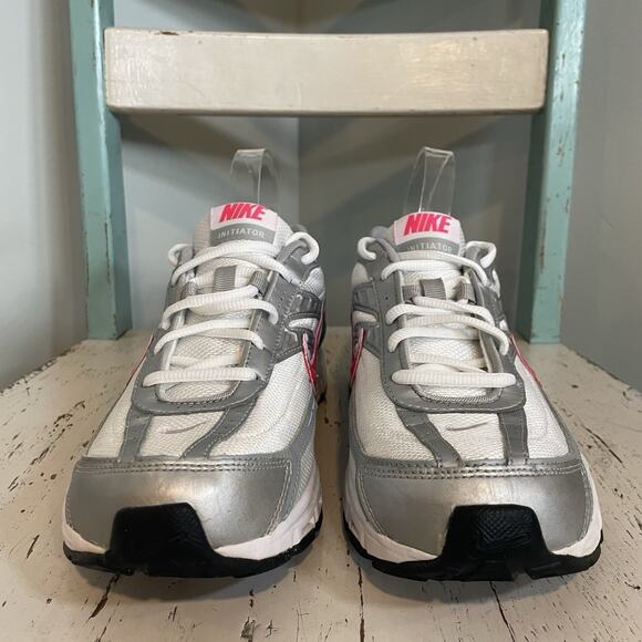 Nike Shoes Womens 10 Initiator Running Sneakers 394053-101 White Silver Lace Up - Picture 2 of 8